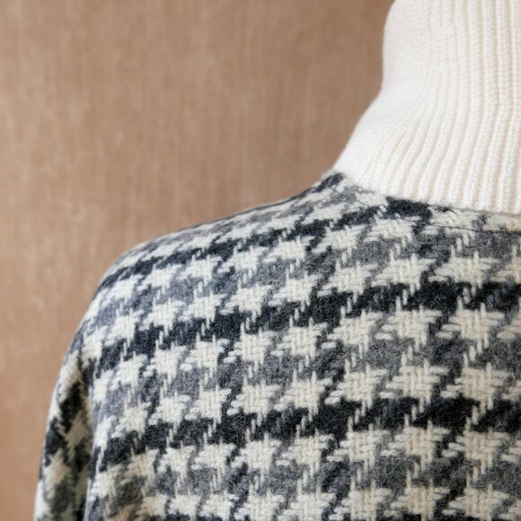 Grey & White Houndstooth Pure Italian Wool Cape Coat - Picture 8 of 10